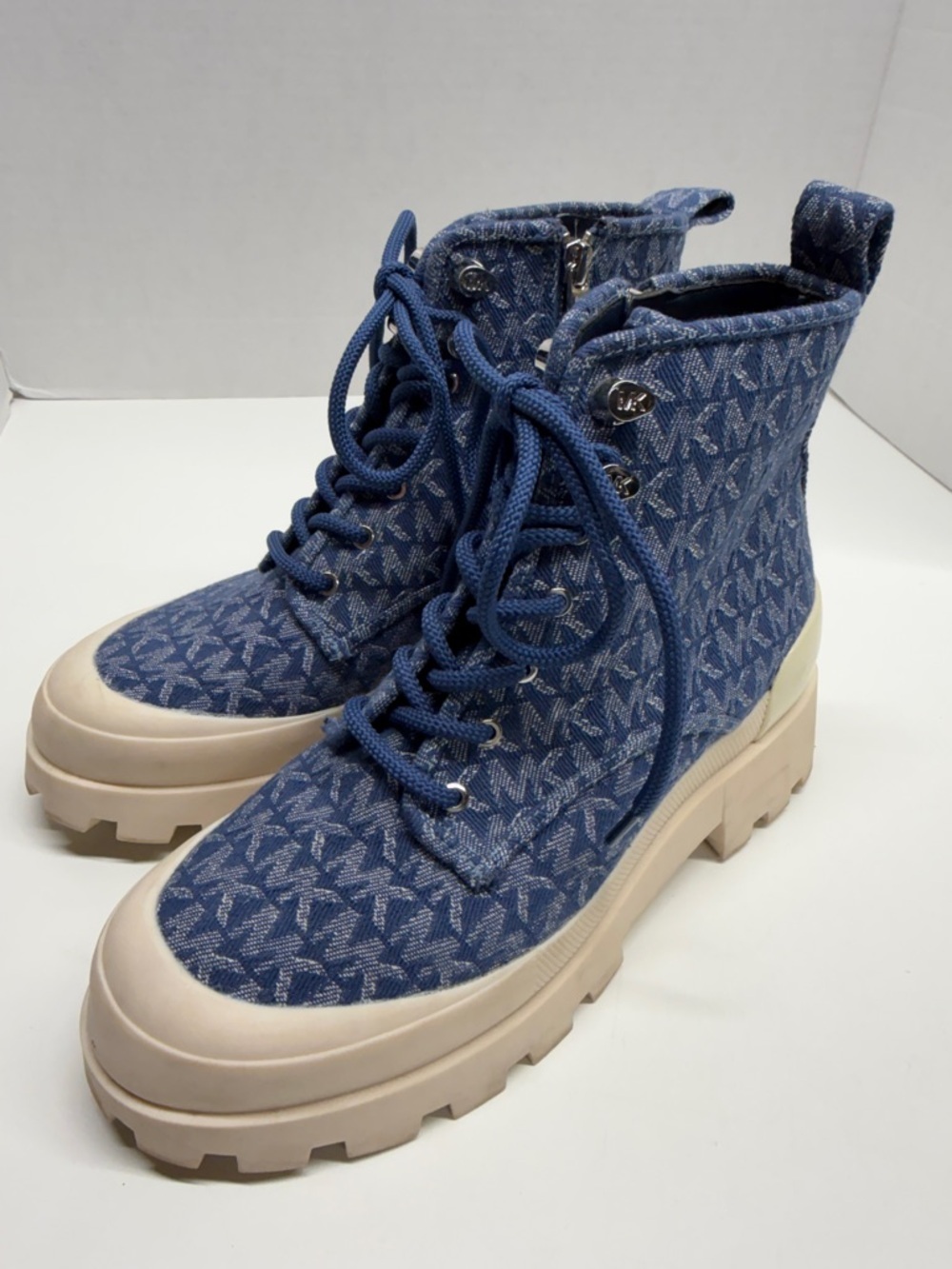Micheal Kors Payton Combat Boots Lace Up Ankle Booties Shoes Denim Blue Size 7.5 - Picture 4 of 7